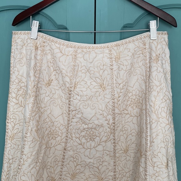 Nygard White/Cream Embroidered Skirt. Size 16 - Picture 3 of 14